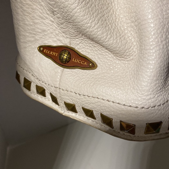 Elliott Luca Boho Satchel Bag in white pebbled leather - Picture 5 of 9